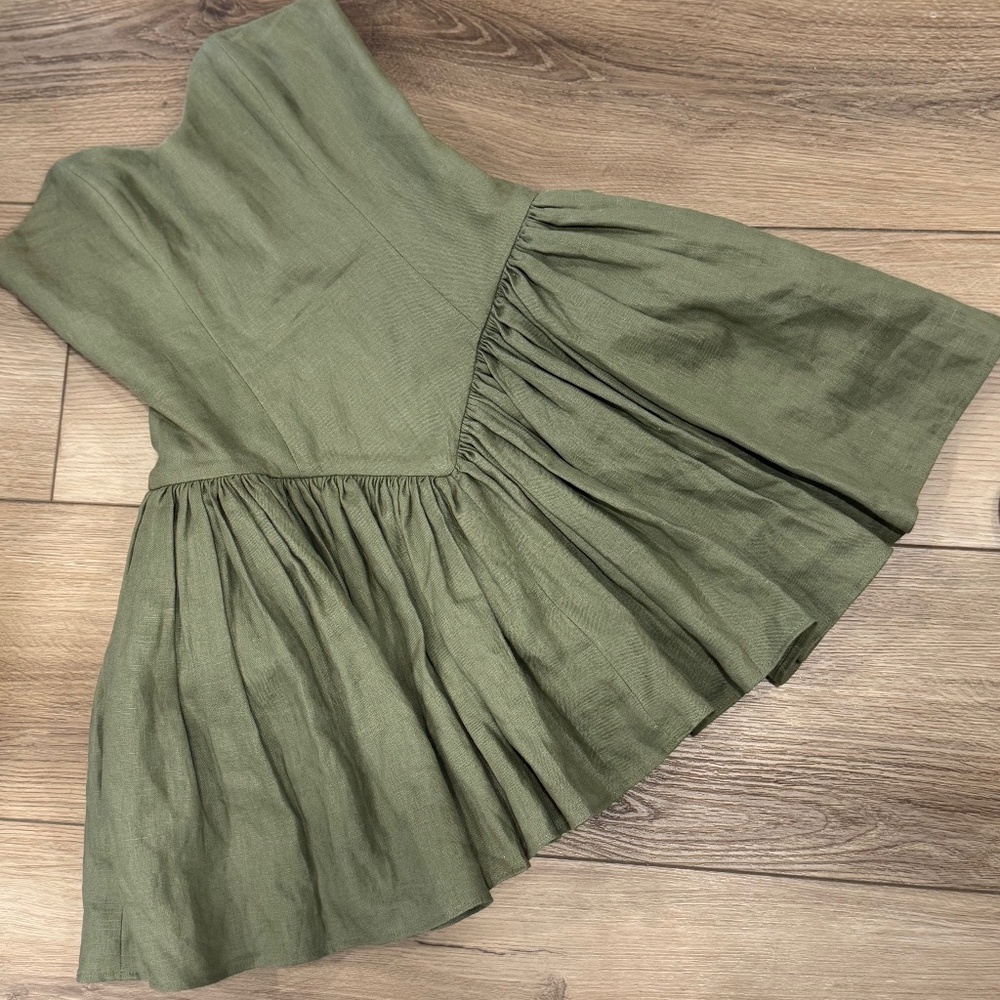 FE Noel green strapless dress